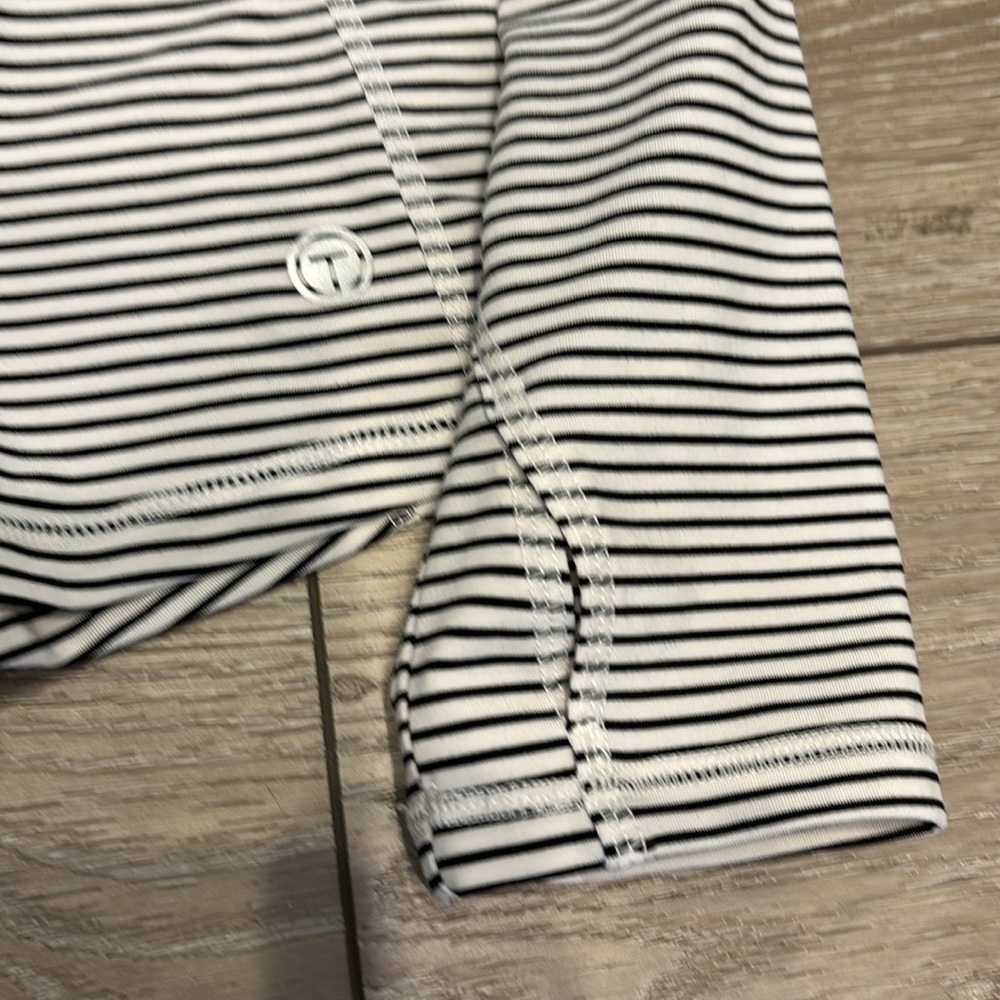 T By Talbots Active Top Size Large - image 4